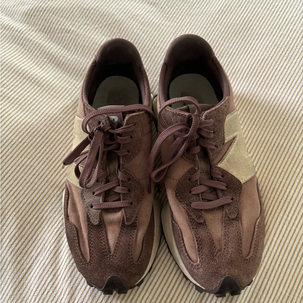 New balance 327 women’s size 7.5